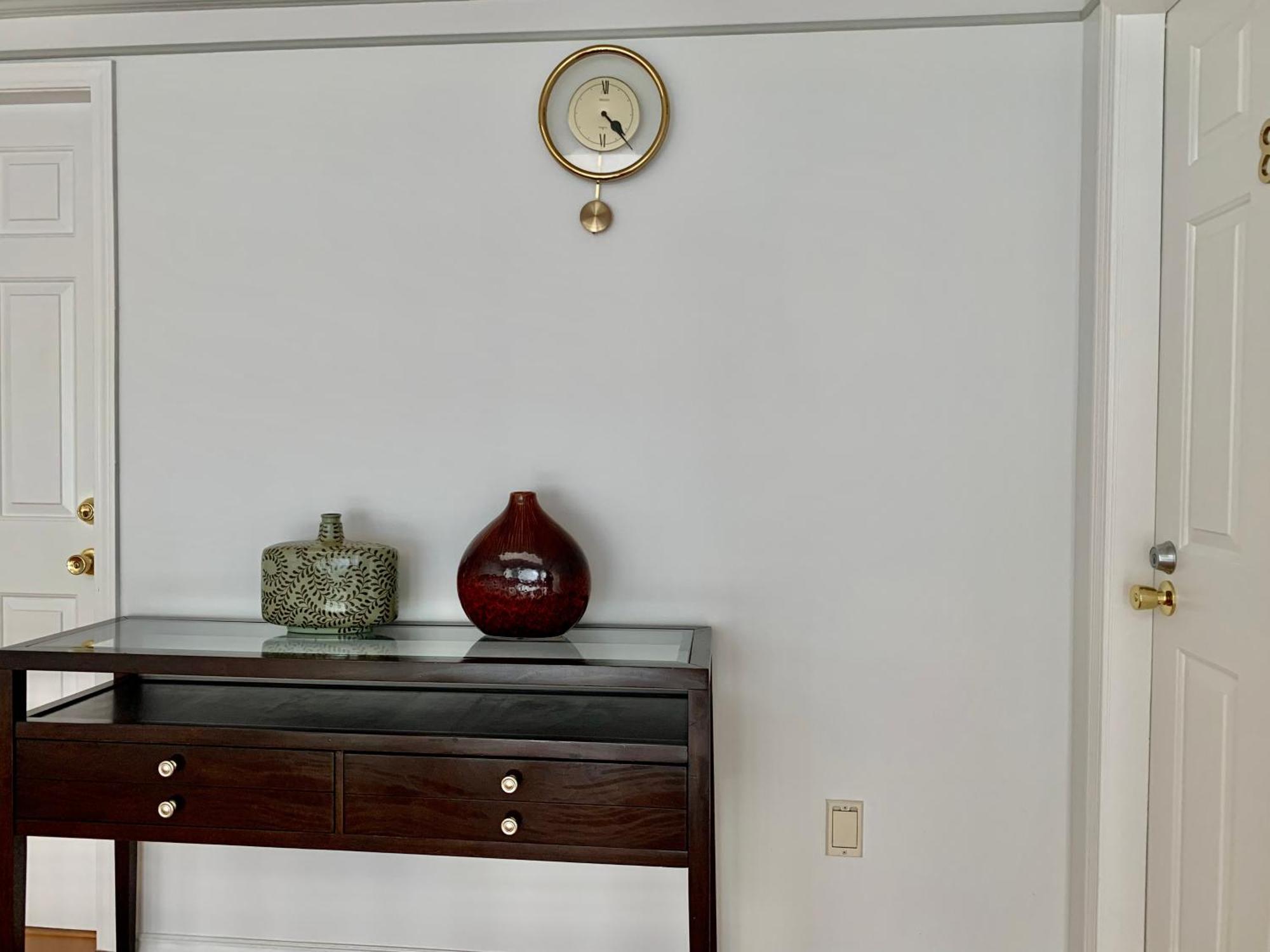 One Bedroom Queen Bed Sharing Washroom In Tiger Sweet House License## Richmond Extérieur photo